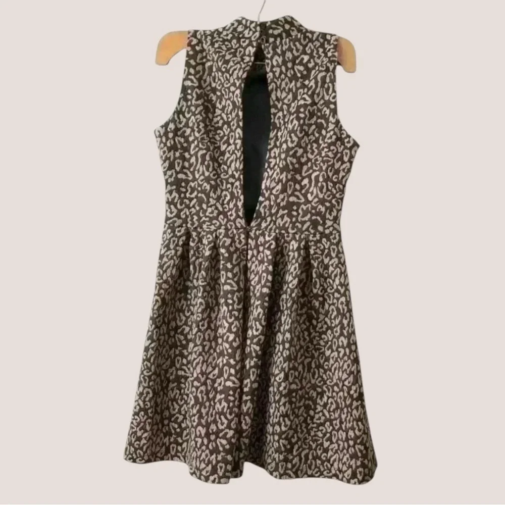Sleeveless Dress, Coincidence & Chance Anthropologie - Picture 4 of 8